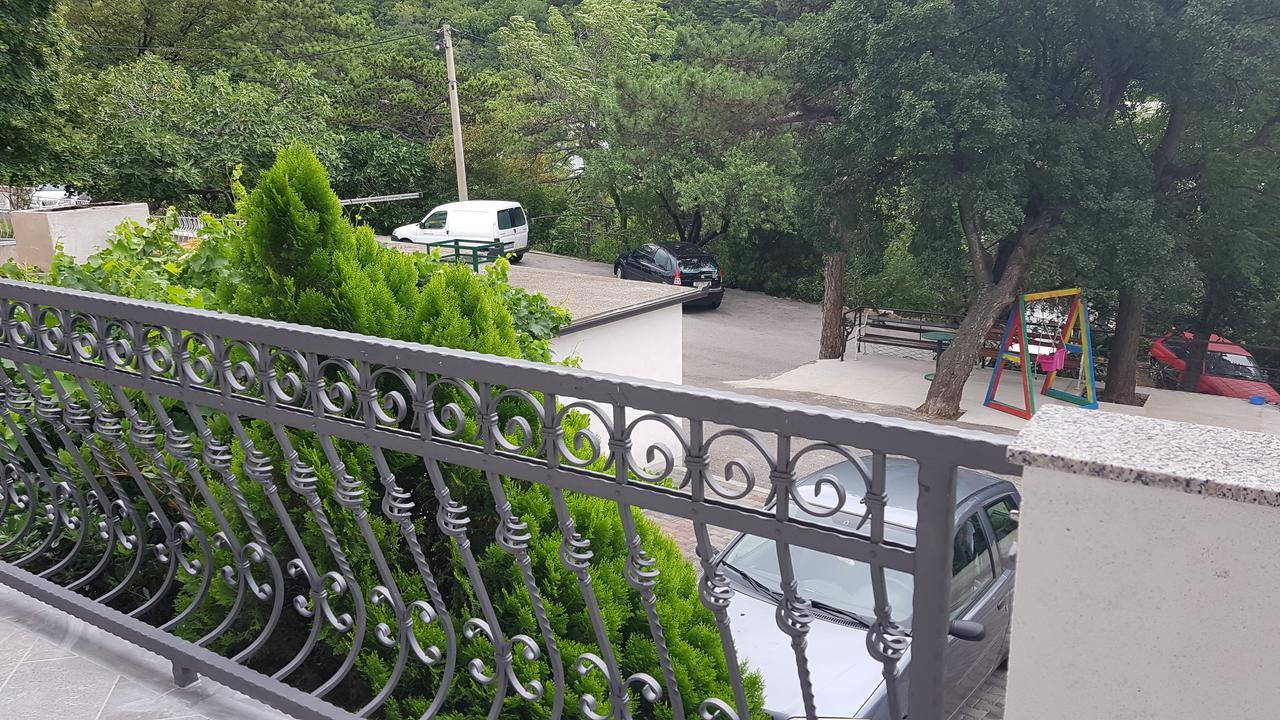 Apartment Doris Senj  Bagian luar foto
